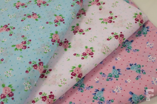 Roses broche spots - &, fleur