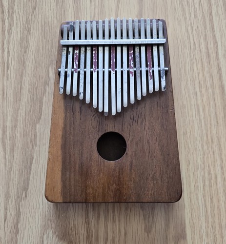 Vintage hugh tracey - hugh, kalimba