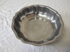Ancien Plat de service creux rond en inox  22 cm de diamètre