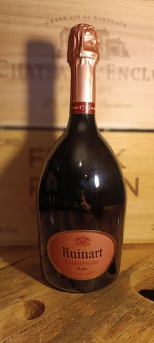 Bouteille factice ruinart - factice,