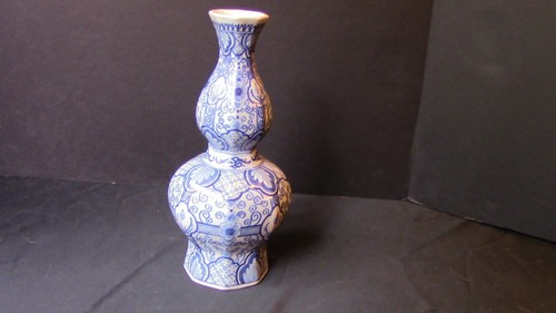 Delft blue and - a,