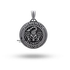 'Memento' Mori Crâne Gothique