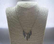 SUPERBE collier  "PAMPILLES"