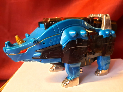 Rhinocéros power rangers - rhinocéros,