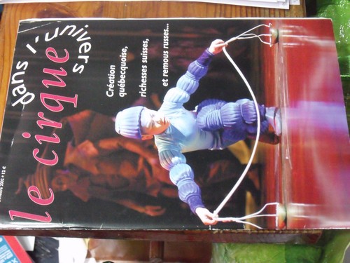 Revue cirque dans - le,
