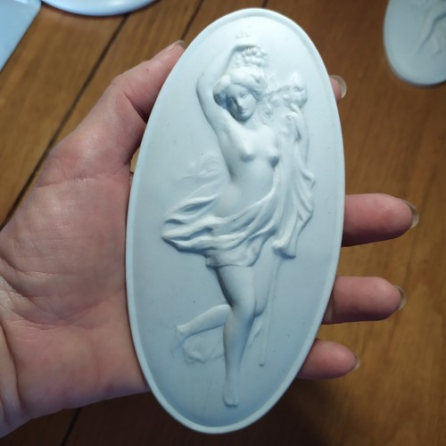 Sculpture plâtre bas - ,