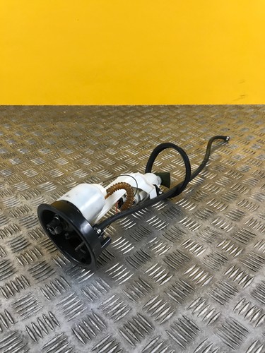 Pompe essence pour - pour, r