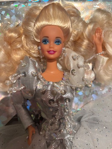 Barbie happy holiday soir - happy,