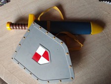 Epée et sojn fourreau et bouclier déguisement chevalier enfant