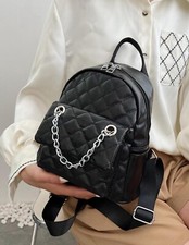 Sac A Dos Femme Simili Cuir Noir A Carreaux Matelassé Zippé Chaîne Argenté