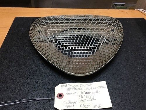 Triangle wire mesh - wire, air