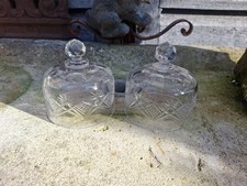 2 Anciennes petites cloches de table en cristal taillé