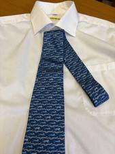 Cravate en soie bleue Hermès