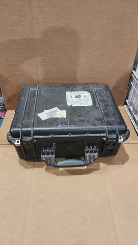 Pelican 1550 water proof - water,