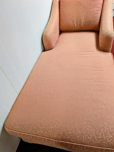 Chaise lounge chair indoor - lounge,