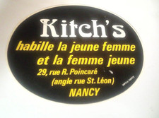 Nancy Autocollant  vêtement Kitch's  " habille la jeune femme et la femme jeune