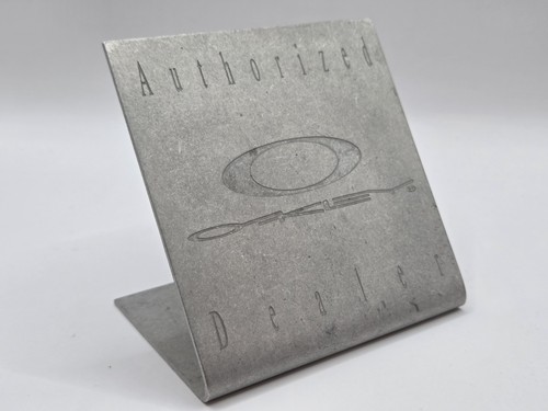 Oakley display plate - oakley,