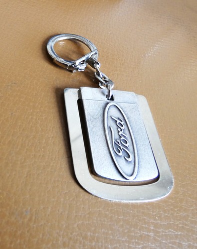 Ancien porte clé porte