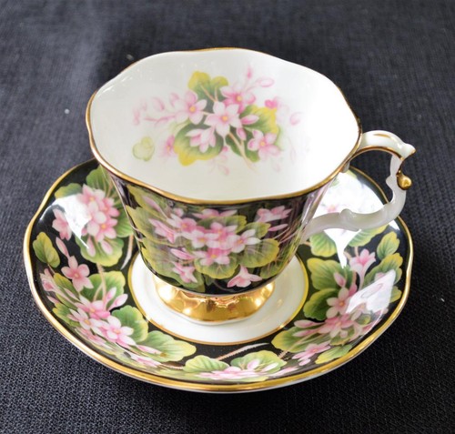 1975 royal albert porcelaine - albert,