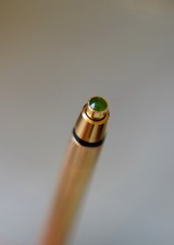 RARE STYLO PARKER EN METAL PL.  OR 18 CT - VERT JADE - FINITION LIGNEE - 123 MM