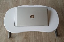 Table d'appoint blanche pour lit/canapé