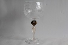 Verre à pied gravé