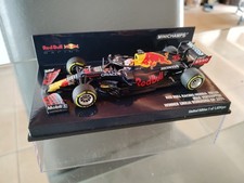 Minichamps 1/43 Red Bull