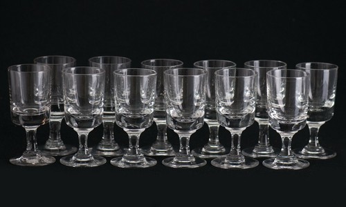 Petits verres goutte - petits,