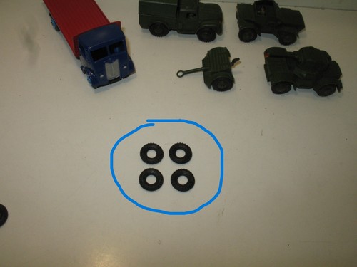 D26 dinky pneus - 4, crampon