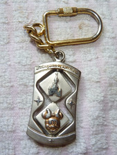 B6 / PORTE CLES METAL DISNEYLAND PARIS minnie ( vintage )