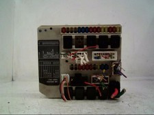 Platine fusible av occasion NISSAN MICRA III Phase 1 - 1.2i 80ch -