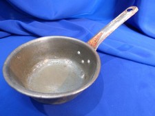 CASSEROLE ANCIENNE EN TÔLE. Jouet ancien,  maison de poupées, dinettes REF 6121