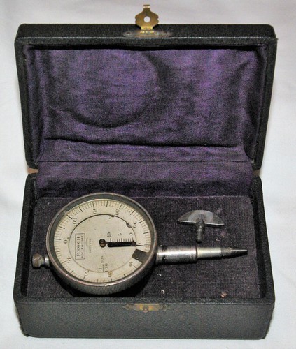 Ancien micromètre comparateur - micromÈtre,