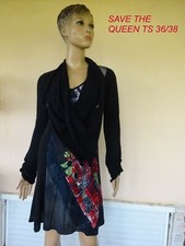 ROBE * SAVE THE QUEEN*