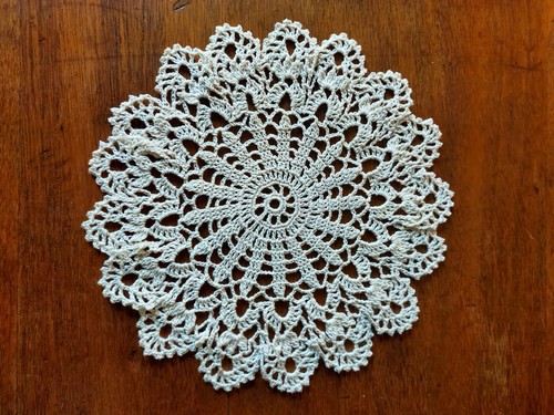 Napperon ancien crochet beige - napperon,