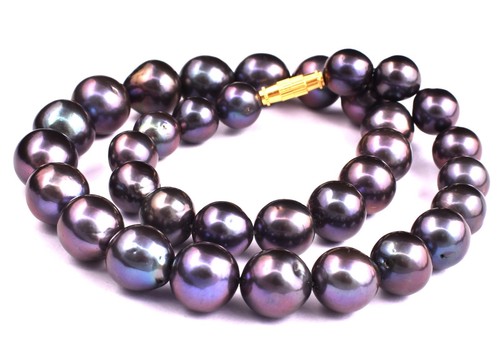 Collier perles noires - en,