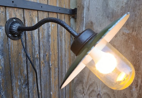 Ancienne lampe cour col de - col,