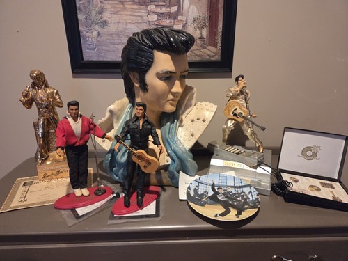 Elvis presley memorabilia lot - elvis,