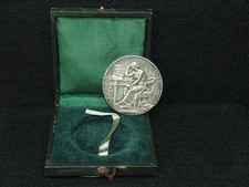 MEDAILLE BR. Arg.  41mm HENRI DUBOIS "LA LECTRICE" COURS LATIN LANGUES - 1926