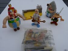 LOT FIGURINES ASTERIX ET OBELIX - MAC DONALD ET QUICK