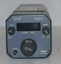 Rare récepteur radio aviation VHF NAV RCA AVN-220A  à restaurer