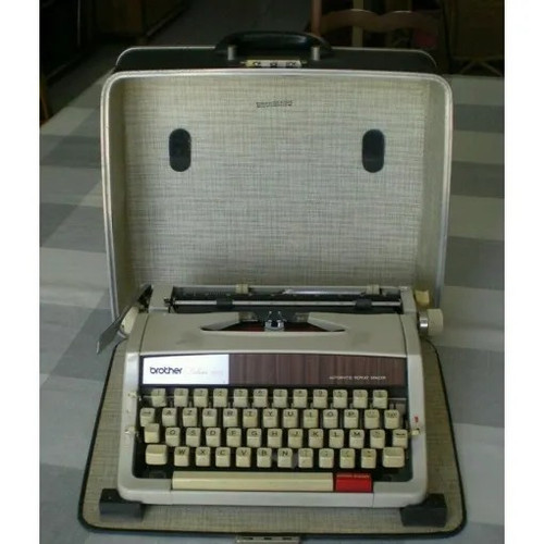 Machine ecrire portable - machine, a