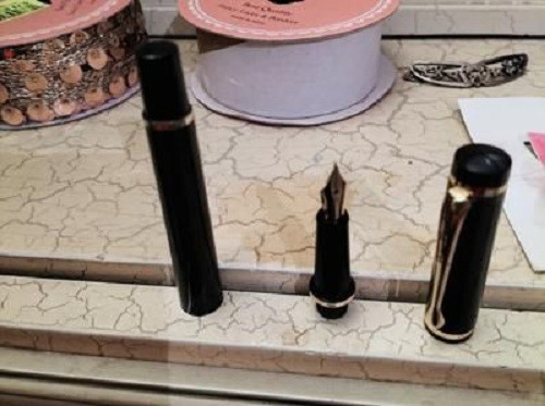 Stylo plume pierre - plume, cardin