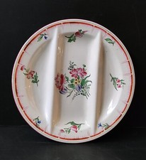 PLAT ASSIETTE A COMPARTIMENTS FAIENCE DECOR FLORAL PEINT MAIN KG LUNEVILLE 1900