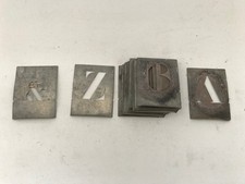 Anciens pochoirs Alphabet en