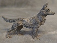 Chien miniature en étain
