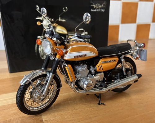Suzuki 750 minichamps - suzuki,