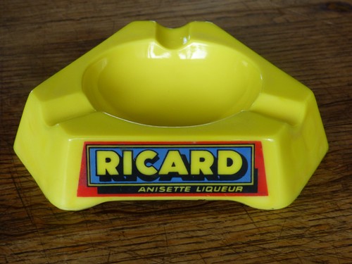 Cendrier publicitaire ricard - cendrier,