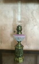 lampe à pétrole reservoir verre rose opalescent bronze laiton