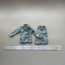 Ensemble manteau et jupe midi